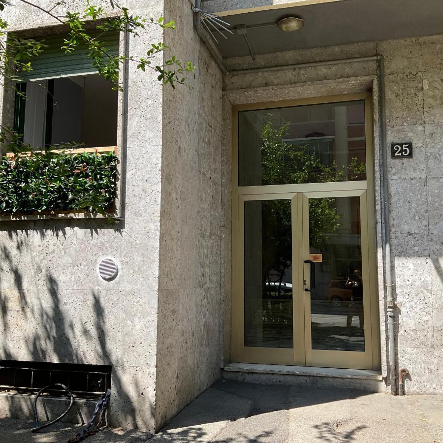 Studio 25 Apartment - Near Metro M3 Milan Exterior photo