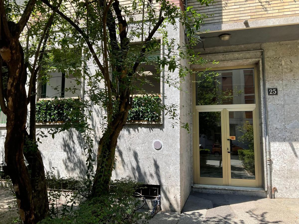 Studio 25 Apartment - Near Metro M3 Milan Exterior photo